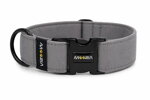 Halsband mit Metallverschluss – schwarze Beschläge