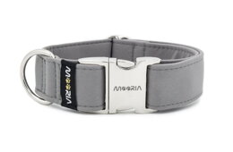 Halsband mit Metallverschluss - silberfarbene Beschläge