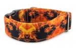 Halsband Fire - Detail des Musters